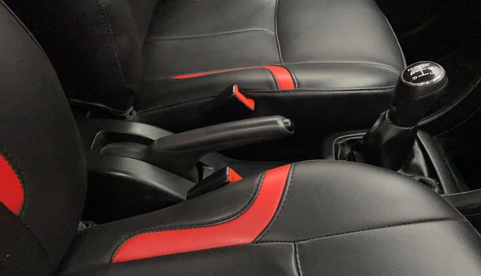 2017 Maruti Swift LXI (O), Petrol, Manual, 89,803 km, Gear Lever
