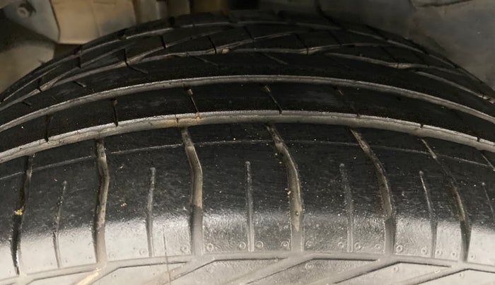 2019 Tata NEXON XZA+ 1.5, Diesel, Automatic, 31,636 km, Right Rear Tyre Tread