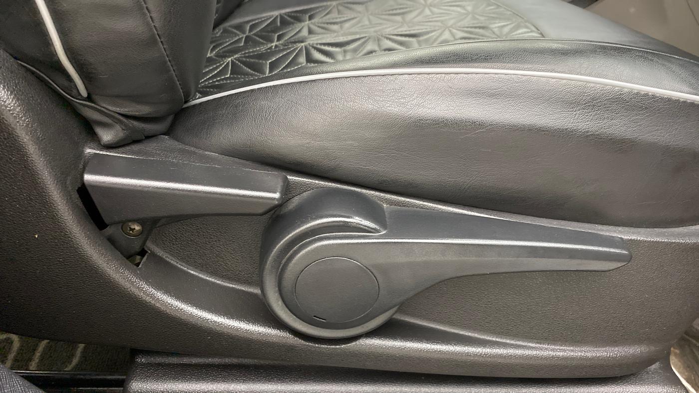 2019 Tata NEXON XZA+ 1.5, Diesel, Automatic, 31,636 km, Driver Side Adjustment Panel
