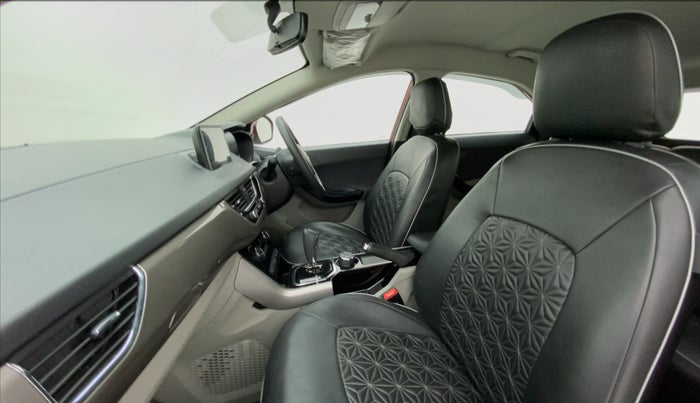 2019 Tata NEXON XZA+ 1.5, Diesel, Automatic, 31,636 km, Right Side Front Door Cabin