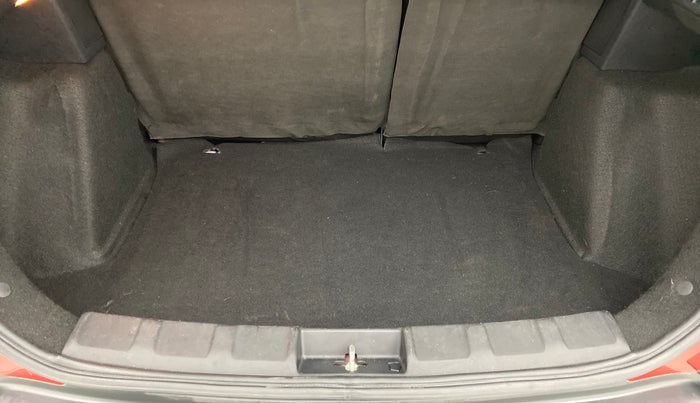 2019 Tata NEXON XZA+ 1.5, Diesel, Automatic, 31,636 km, Boot Inside