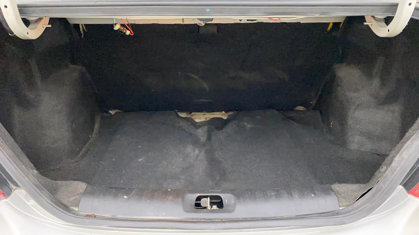 2015 Maruti Swift Dzire LXI, Petrol, Manual, 96,236 km, Boot Inside