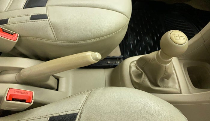 2015 Maruti Swift Dzire LXI, Petrol, Manual, 96,236 km, Gear Lever