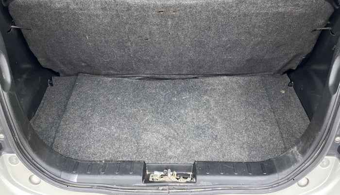 2019 Maruti Alto LXI, Petrol, Manual, 43,419 km, Boot Inside