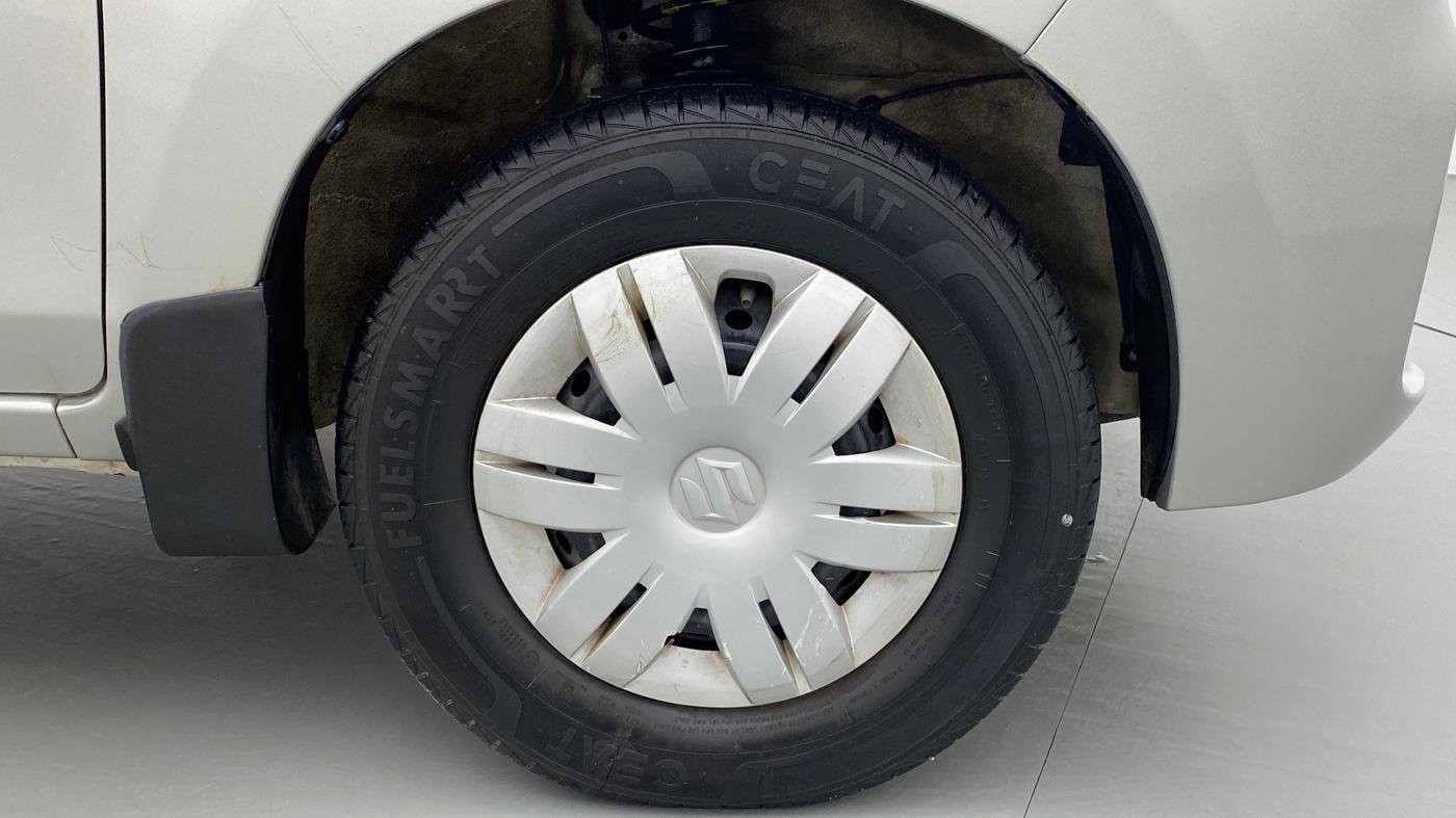 2019 Maruti Alto LXI, Petrol, Manual, 43,419 km, Right Front Wheel
