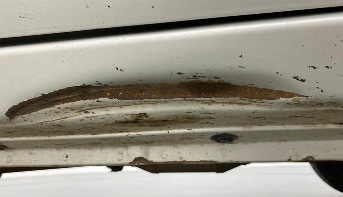 2019 Maruti Alto LXI, Petrol, Manual, 43,419 km, Right running board - Slightly rusted