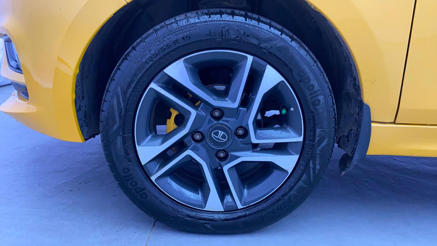 2020 Tata Tiago XZ PLUS PETROL, Petrol, Manual, 42,331 km, Left Front Wheel