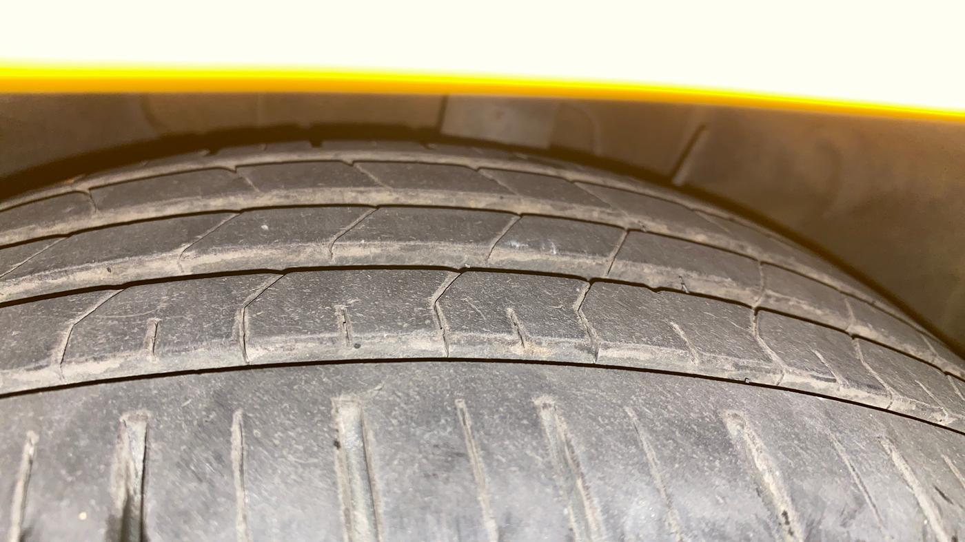2020 Tata Tiago XZ PLUS PETROL, Petrol, Manual, 42,331 km, Right Front Tyre Tread