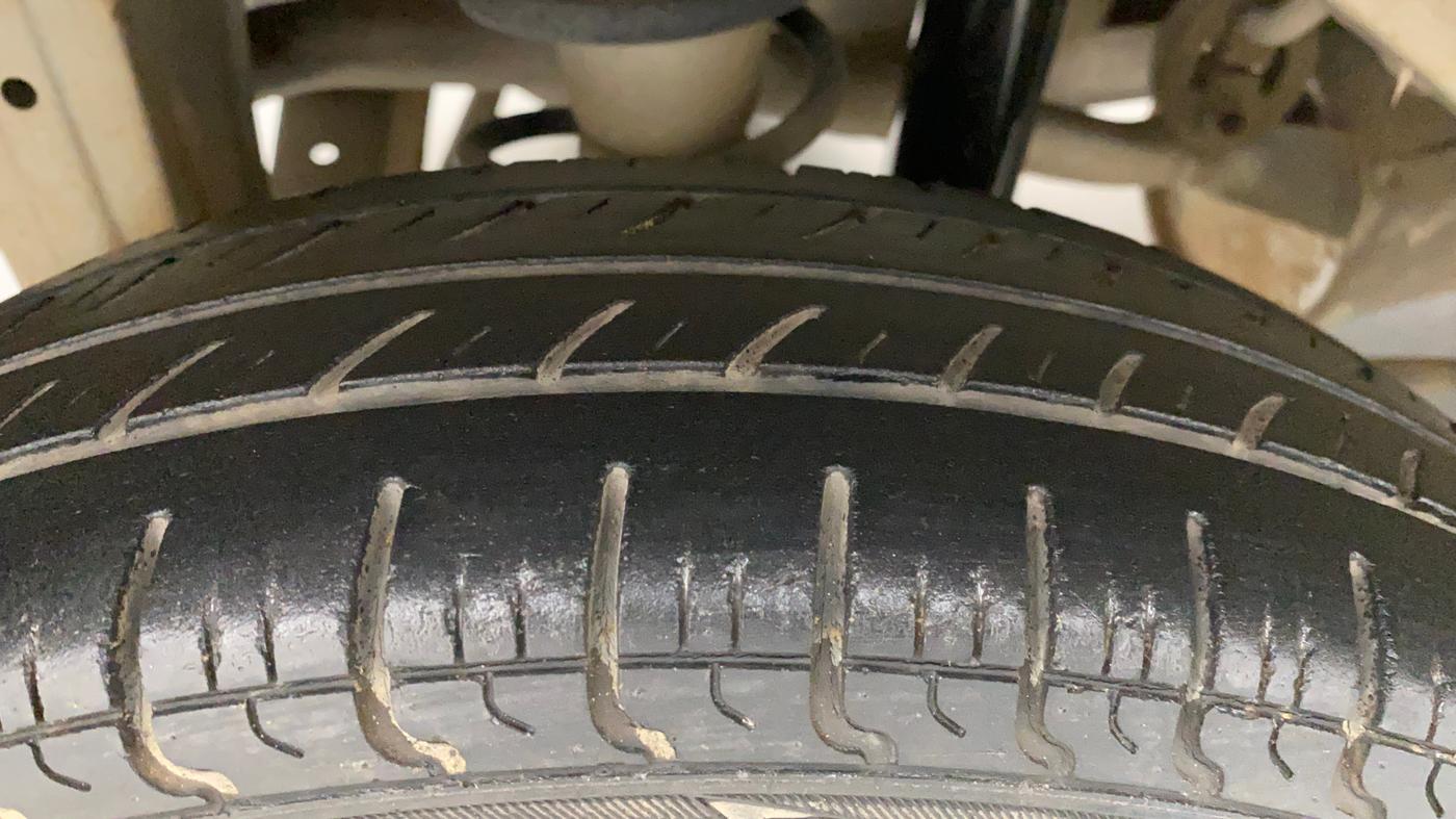 2015 Maruti Alto 800 LXI, Petrol, Manual, 16,395 km, Right Rear Tyre Tread