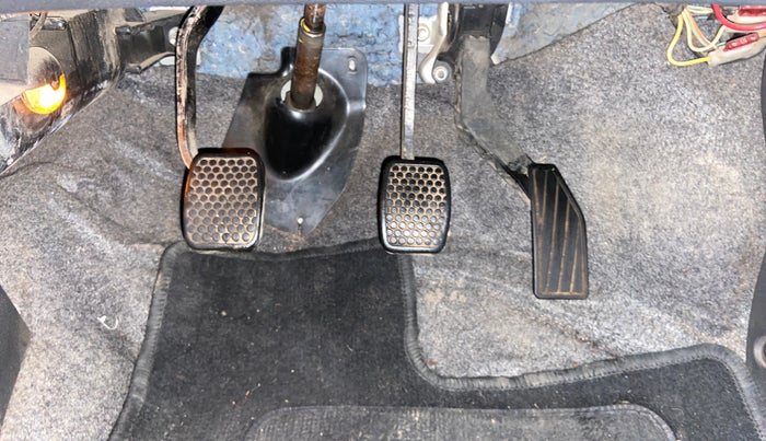 2016 Maruti Alto 800 LXI, Petrol, Manual, 66,920 km, Pedals