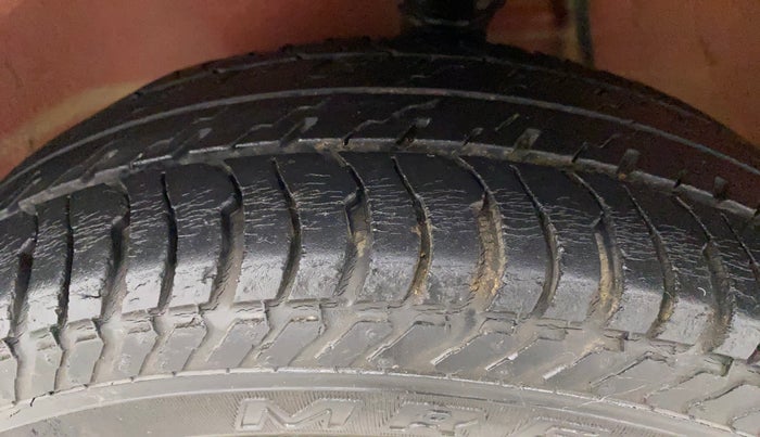 2013 Maruti Alto K10 VXI, Petrol, Manual, 28,004 km, Left Front Tyre Tread