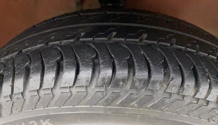 2013 Maruti Alto K10 VXI, Petrol, Manual, 28,004 km, Right Front Tyre Tread