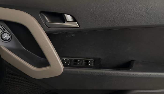 2016 Hyundai Creta SX PLUS AT 1.6 PETROL, Petrol, Automatic, 62,726 km, Driver Side Door Panels Control