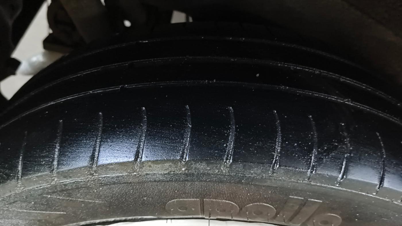 2017 Maruti Wagon R 1.0 VXI, Petrol, Manual, 1,17,308 km, Right Rear Tyre Tread