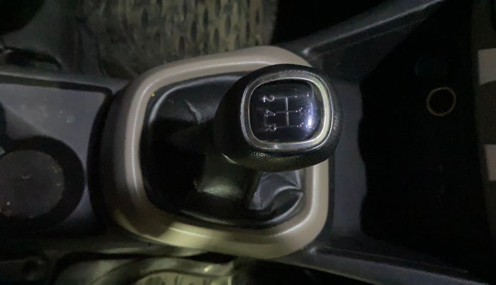 2014 Hyundai Grand i10 ASTA 1.2 KAPPA VTVT, Petrol, Manual, 1,05,349 km, Gear Lever