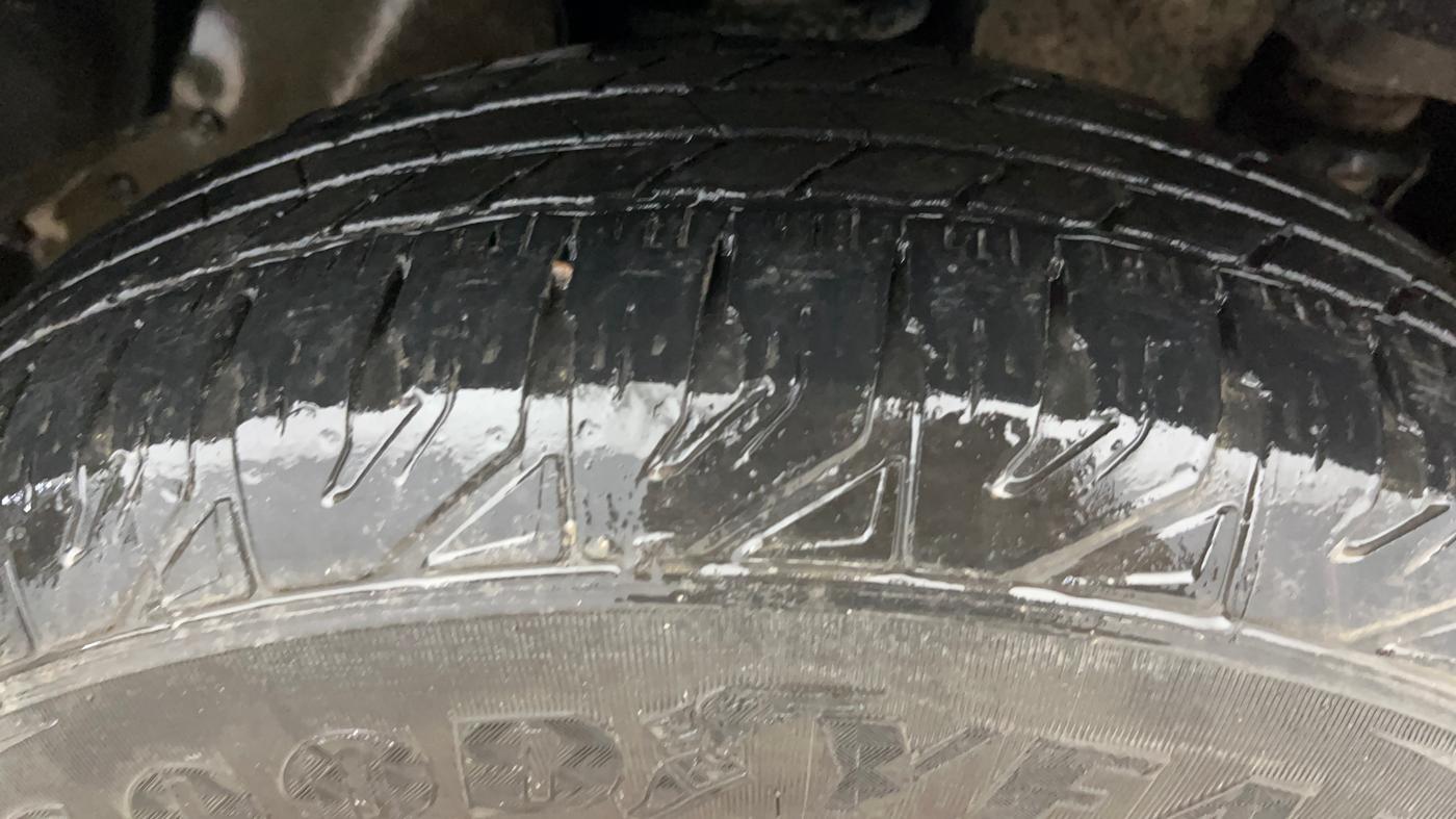 2023 Mahindra BOLERO NEO N10 R, Diesel, Manual, 44,322 km, Right Front Tyre Tread