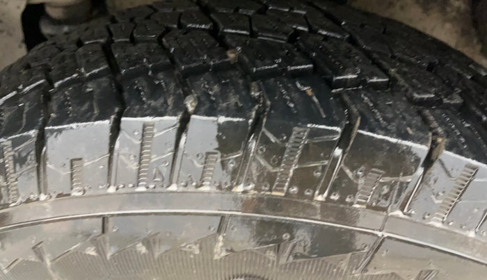 2023 Mahindra BOLERO NEO N10 R, Diesel, Manual, 44,266 km, Left Front Tyre Tread