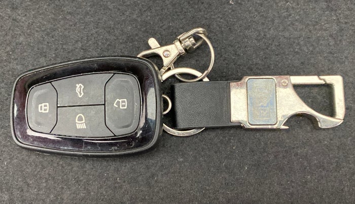 2019 Tata NEXON XZA+ 1.5, Diesel, Automatic, 35,146 km, Key Close Up
