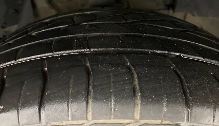 2019 Tata NEXON XZA+ 1.5, Diesel, Automatic, 35,146 km, Right Front Tyre Tread