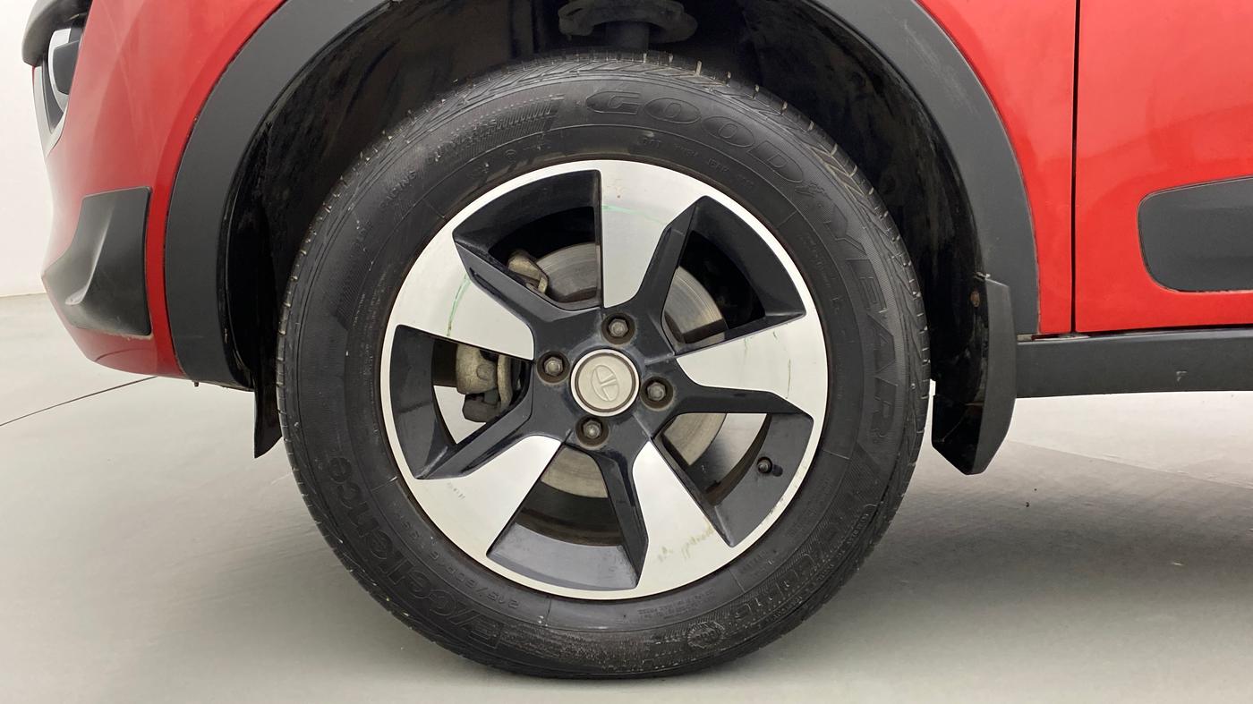 2019 Tata NEXON XZA+ 1.5, Diesel, Automatic, 35,146 km, Left Front Wheel