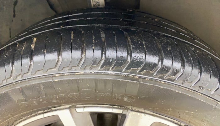 2022 Skoda SLAVIA STYLE 1.5L TSI DSG, Petrol, Automatic, 50,227 km, Right Front Tyre Tread