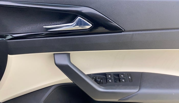 2022 Skoda SLAVIA STYLE 1.5L TSI DSG, Petrol, Automatic, 50,227 km, Driver Side Door Panels Control