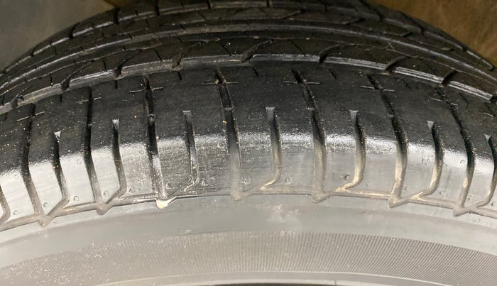 2019 Hyundai Elite i20 1.2 SPORTS PLUS VTVT, Petrol, Manual, 10,051 km, Left Front Tyre Tread