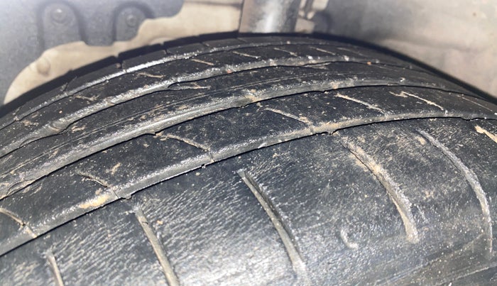 2014 Ford Ecosport TITANIUM 1.5L PETROL, Petrol, Manual, 80,160 km, Left Front Tyre Tread
