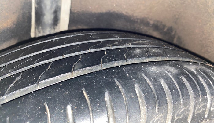 2014 Ford Ecosport TITANIUM 1.5L PETROL, Petrol, Manual, 80,160 km, Right Rear Tyre Tread