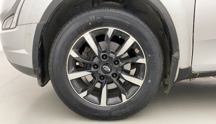 2018 Mahindra XUV500 W11 AT, Diesel, Automatic, 60,820 km, Left Front Wheel