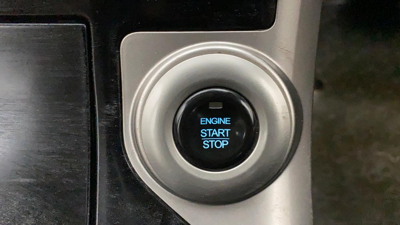 2018 Mahindra XUV500 W11 AT, Diesel, Automatic, 60,820 km, Keyless Start/ Stop Button