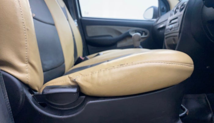 2016 Tata Indigo ECS LX TDI, Diesel, Manual, 1,24,748 km, Driver Side Adjustment Panel