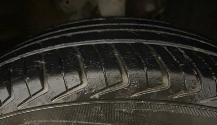 2022 Maruti New Wagon-R LXI 1.0, Petrol, Manual, 44,500 km, Right Front Tyre Tread