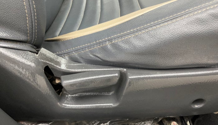 2019 Maruti Alto K10 VXI, Petrol, Manual, 60,700 km, Driver Side Adjustment Panel