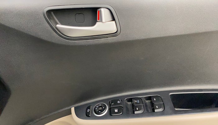 2016 Hyundai Xcent SX 1.2 (O), Petrol, Manual, 73,939 km, Driver Side Door Panels Control