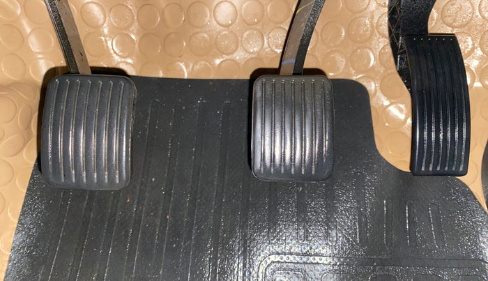 2016 Hyundai Xcent SX 1.2 (O), Petrol, Manual, 73,939 km, Pedals