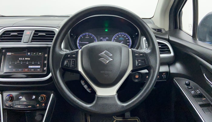 2017 Maruti S Cross ZETA SHVS, Diesel, Manual, 38,226 km, Steering Wheel Close Up
