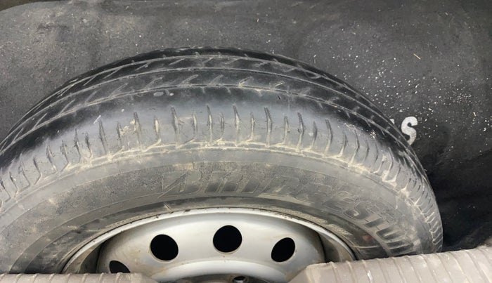 2015 Hyundai i10 MAGNA 1.1, CNG, Manual, 1,23,220 km, Spare Tyre