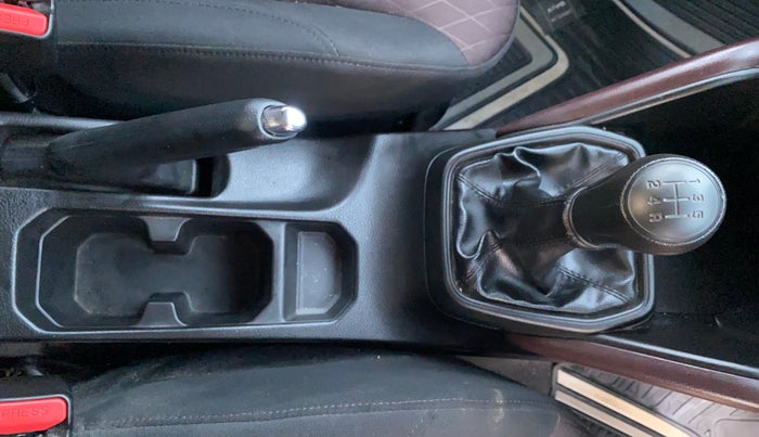 2023 Maruti Grand Vitara SIGMA SMART HYBRID, Petrol, Manual, 21,262 km, Gear Lever