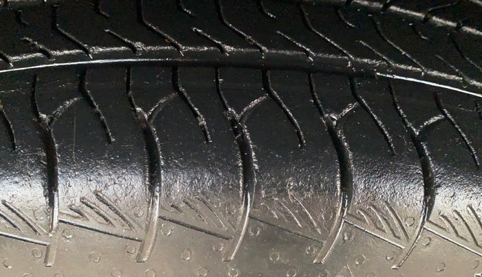 2023 Maruti Grand Vitara SIGMA SMART HYBRID, Petrol, Manual, 21,262 km, Left Front Tyre Tread