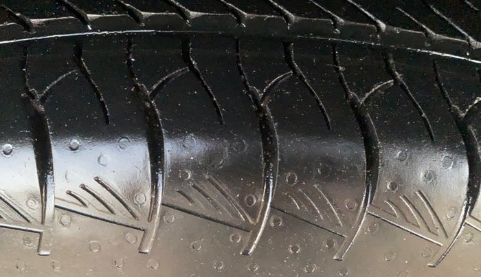 2023 Maruti Grand Vitara SIGMA SMART HYBRID, Petrol, Manual, 21,262 km, Left Rear Tyre Tread