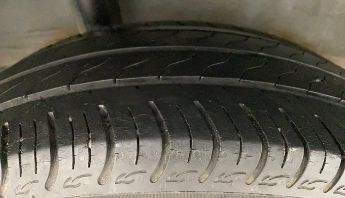 2018 Honda Amaze 1.2L I-VTEC V CVT, Petrol, Automatic, 30,197 km, Right Rear Tyre Tread
