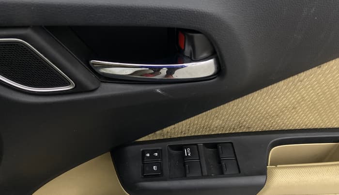 2018 Honda City 1.5L I-VTEC V MT, Petrol, Manual, 35,228 km, Driver Side Door Panels Control