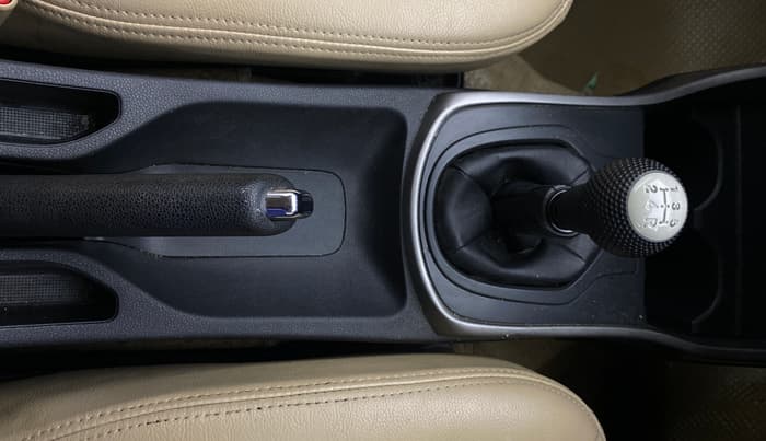 2018 Honda City 1.5L I-VTEC V MT, Petrol, Manual, 35,228 km, Gear Lever