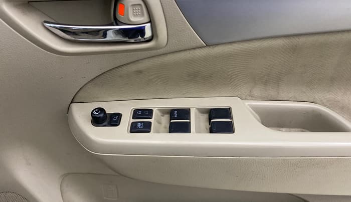 2018 Maruti Ertiga VXI CNG, CNG, Manual, 57,146 km, Driver Side Door Panels Control
