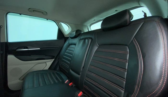 2021 KIA SONET HTX 1.0 IMT, Petrol, Manual, 14,169 km, Right Side Rear Door Cabin