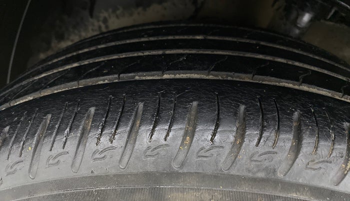2021 KIA SONET HTX 1.0 IMT, Petrol, Manual, 14,169 km, Left Front Tyre Tread