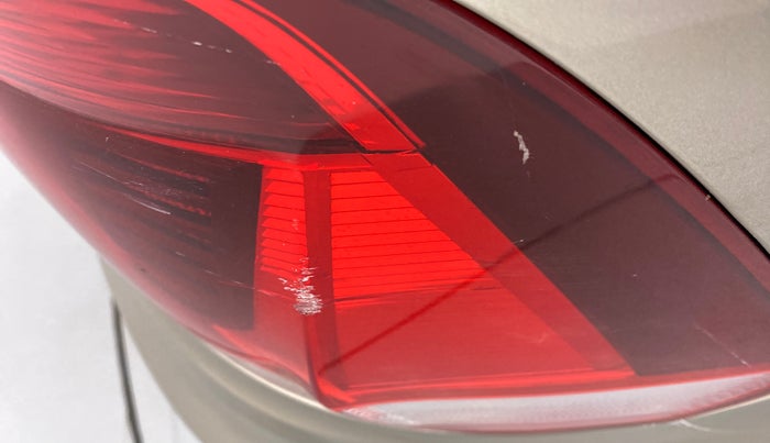 2017 Volkswagen Vento 1.2 TSI HIGHLINE PLUS AT, Petrol, Automatic, 85,541 km, Right tail light - Minor scratches
