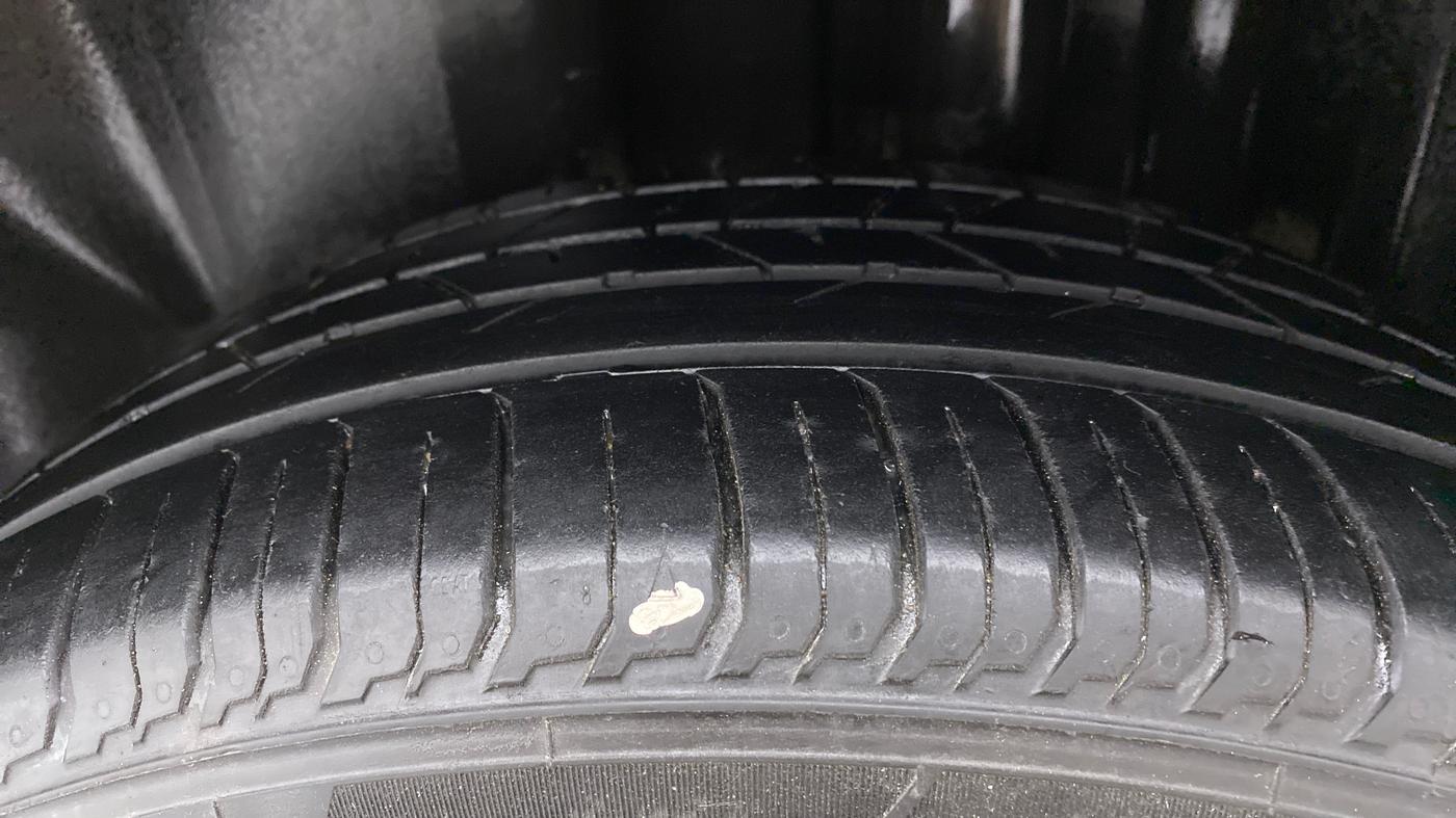 2017 Volkswagen Vento 1.2 TSI HIGHLINE PLUS AT, Petrol, Automatic, 85,541 km, Left Rear Tyre Tread