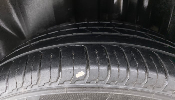 2017 Volkswagen Vento 1.2 TSI HIGHLINE PLUS AT, Petrol, Automatic, 85,541 km, Left Rear Tyre Tread
